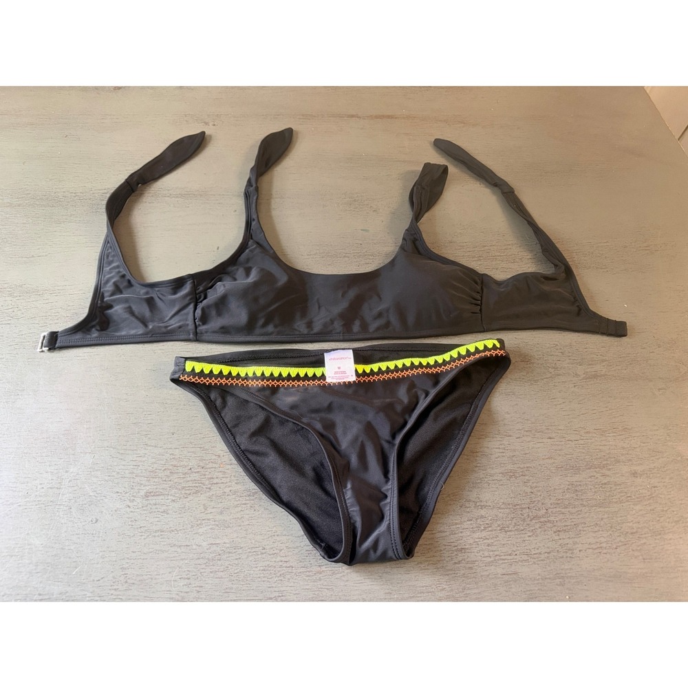 black XHILARATION  two piece swimsuit bikini size medium